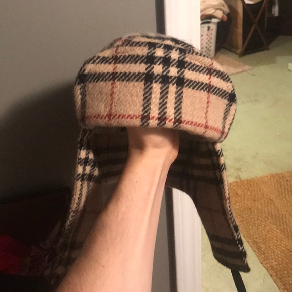 Burberry Winter Hat - Picture 3 of 3